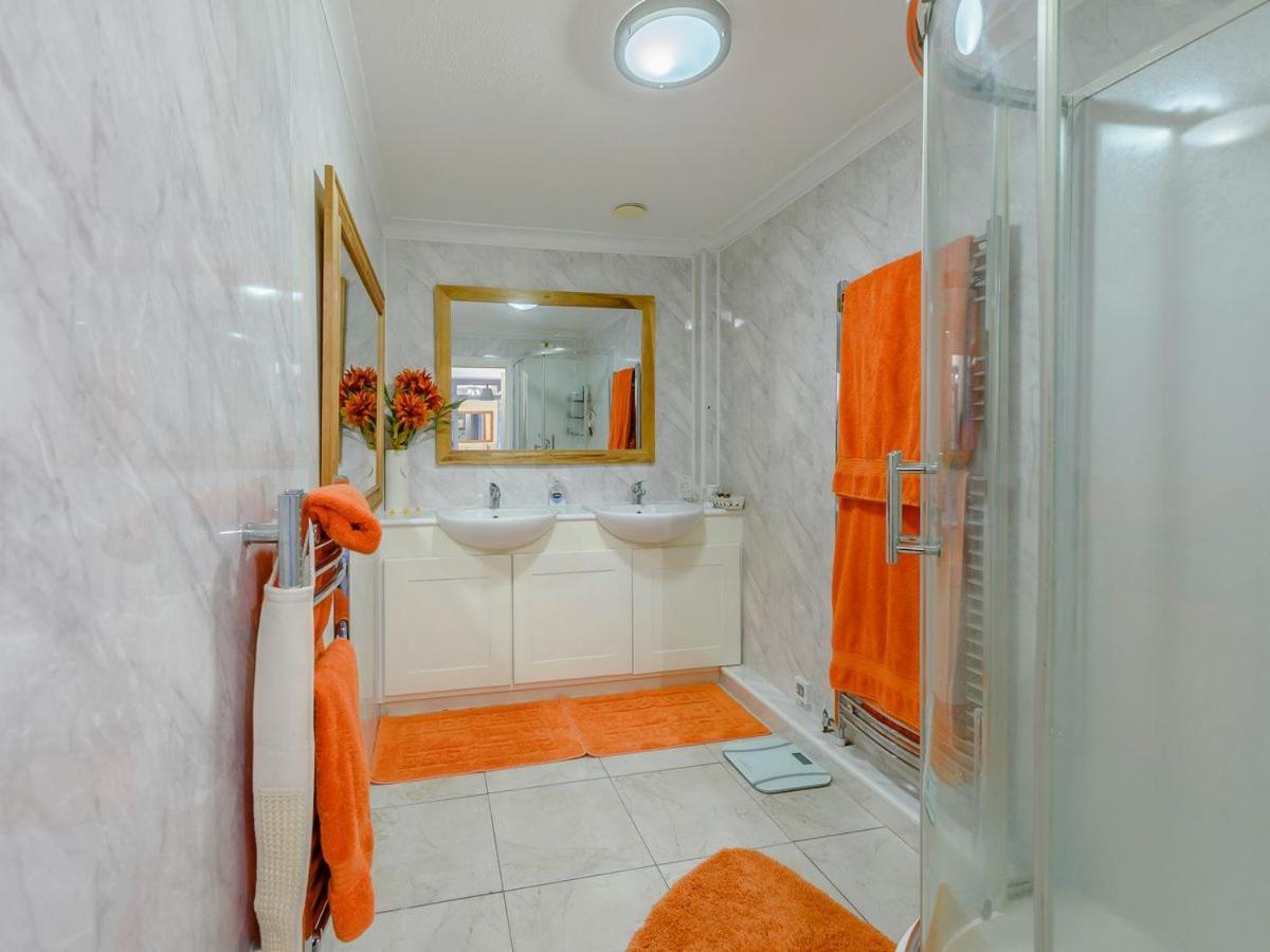 Pixie Grove Villa Penally Екстериор снимка