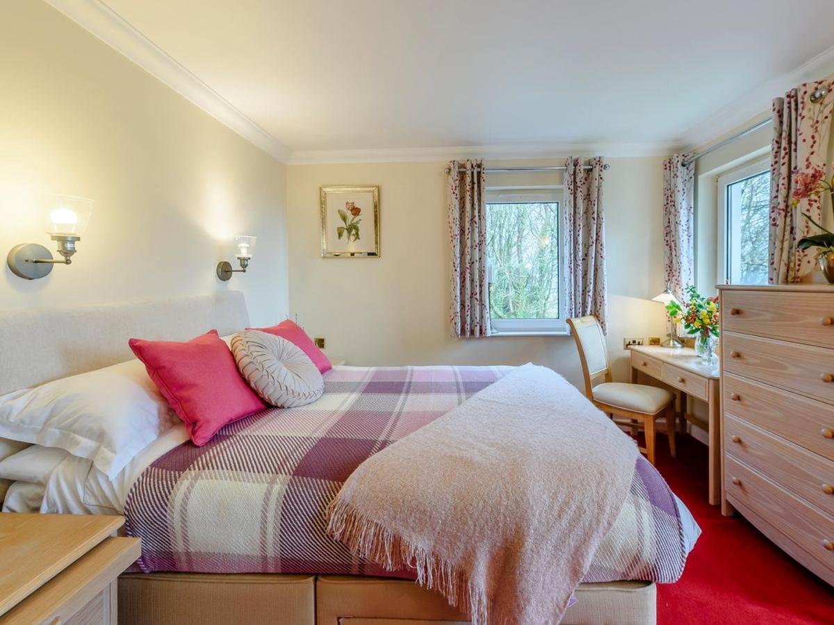 Pixie Grove Villa Penally Екстериор снимка