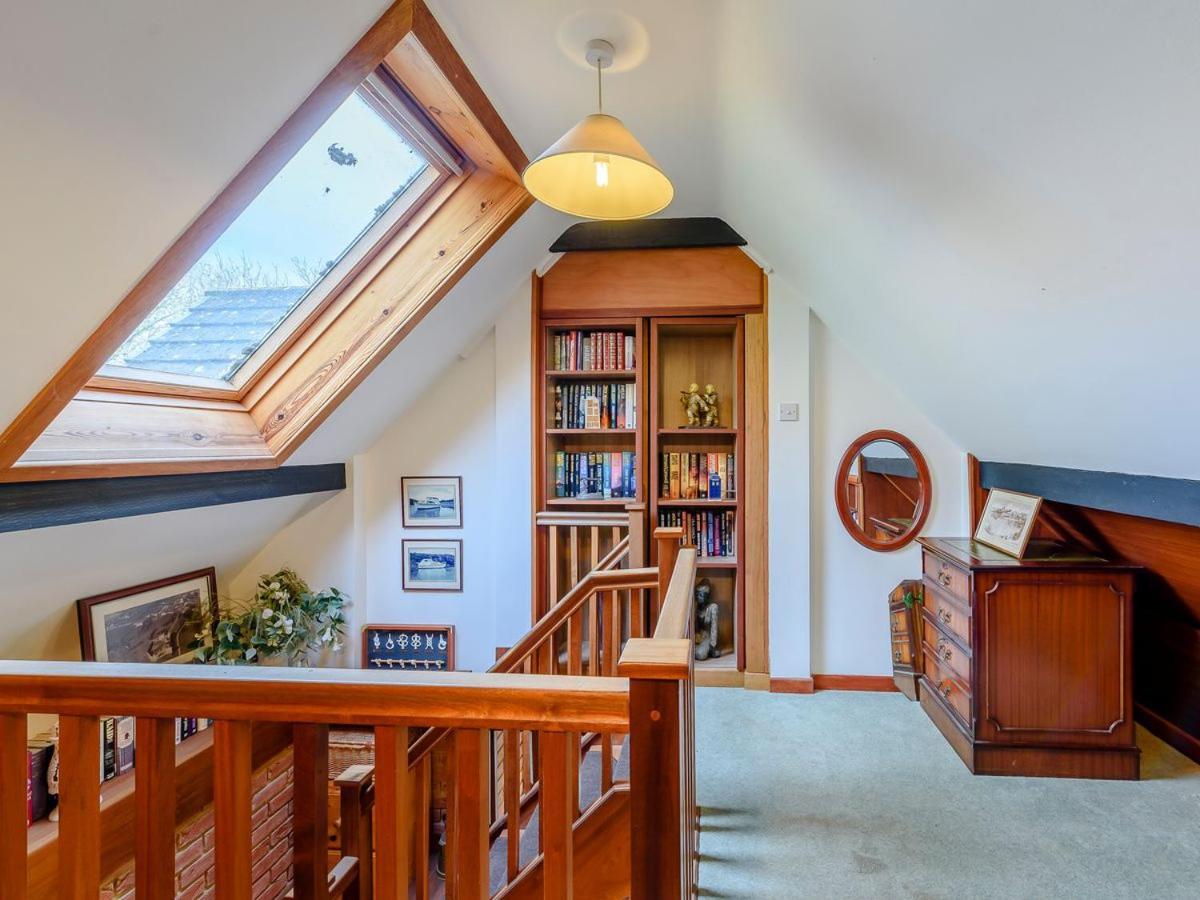 Pixie Grove Villa Penally Екстериор снимка