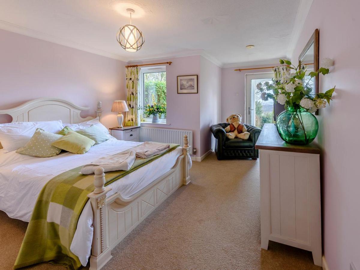 Pixie Grove Villa Penally Екстериор снимка