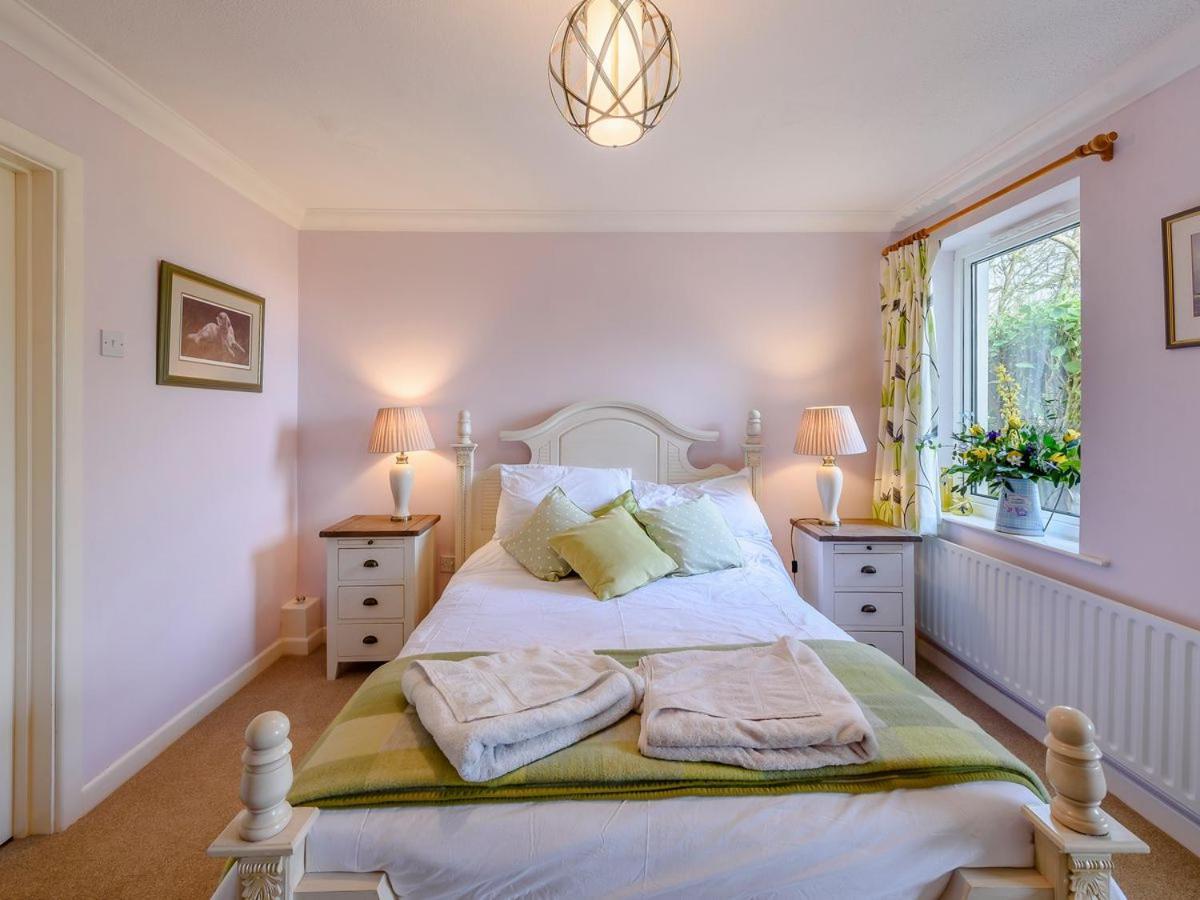 Pixie Grove Villa Penally Екстериор снимка